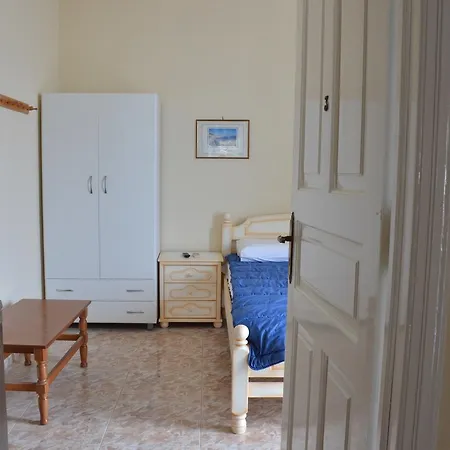 Kardoulis Casa de hóspedes *