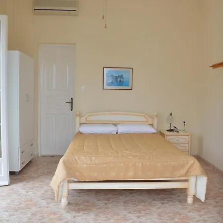 Guest house Kardoulis Milos Island
